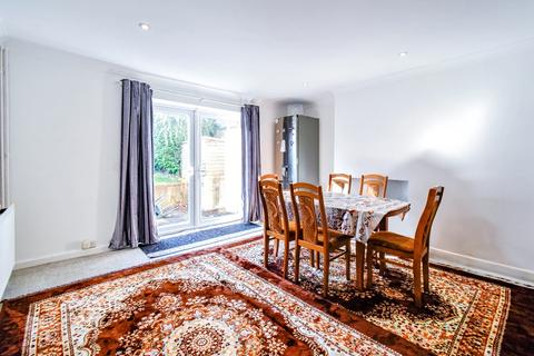 3 bedroom end of terrace house for sale, St. George's Avenue, Newbury, RG14