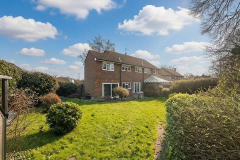 Dinmore, Bovingdon HP3