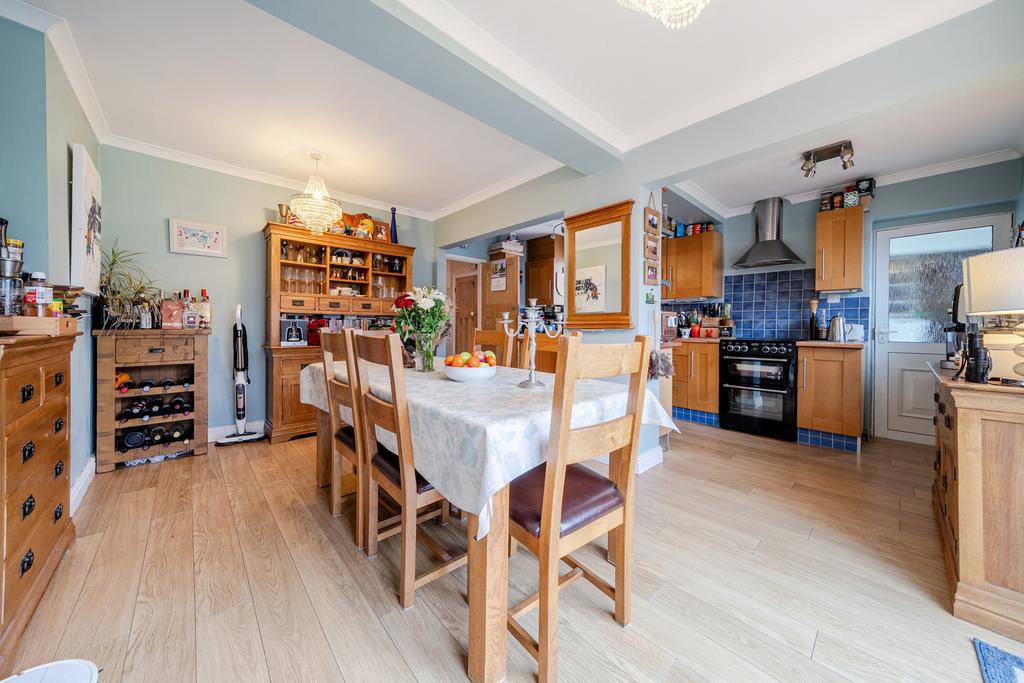 Kitchen / Breakfast Room