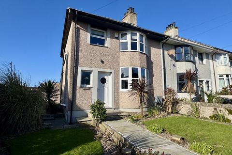 Kingsland Road, Holyhead, Anglesey, LL65