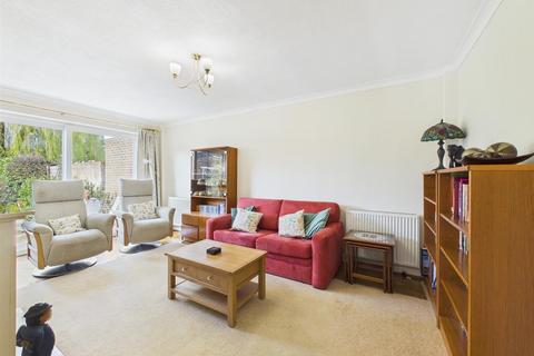 undefined, Craigwell Avenue, Aylesbury HP21