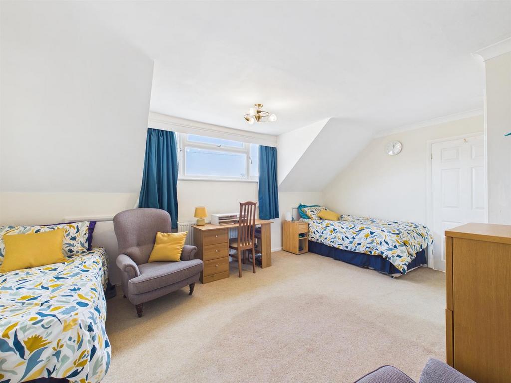 CAM02435 G0-PR0167-STILL003.jpg