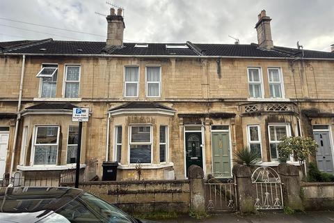 undefined, Lyndhurst Road, Bath BA2