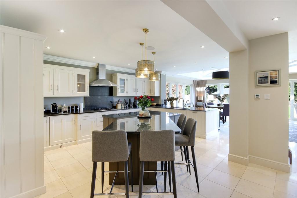 Kitchen/Breakfast Rm