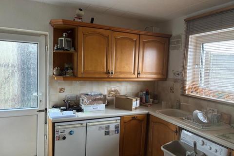 2 bedroom end of terrace house for sale, Thorpe Lane, Almondbury, Huddersfield