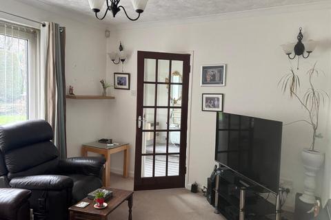 2 bedroom end of terrace house for sale, Thorpe Lane, Almondbury, Huddersfield