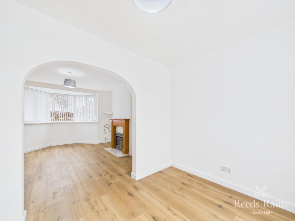 Living/Dining Area