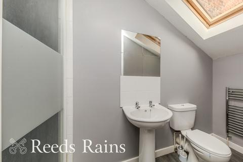 2 bedroom terraced house for sale, Broken Banks, Cheshire SK11