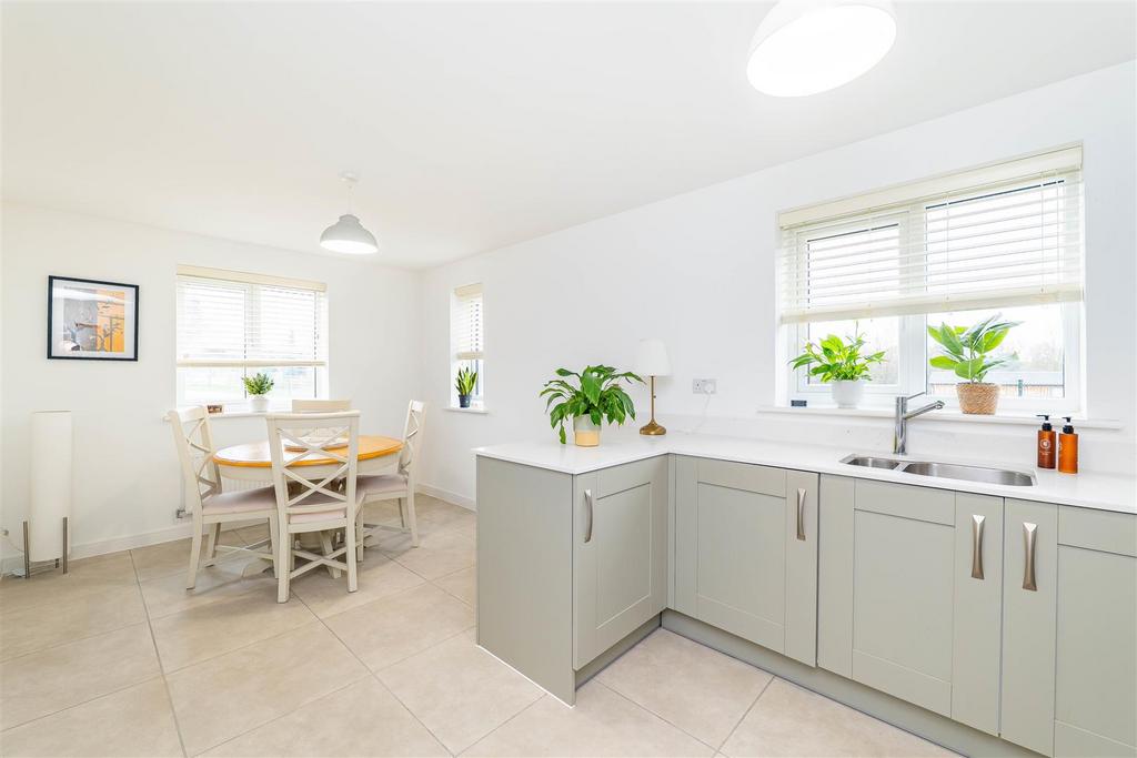 Kitchen/Dining Room