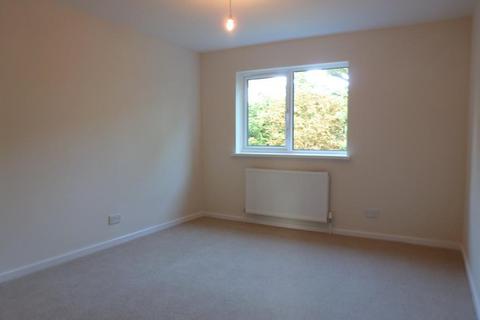 2 bedroom house to rent, Domville Close, Whetstone, London