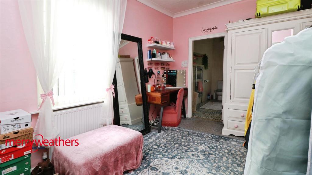 Rear Bedroom