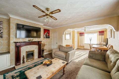 undefined, Southend, Dunscroft, Doncaster