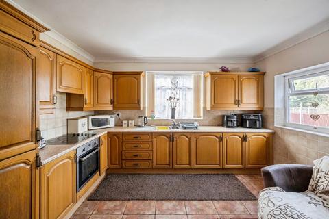 undefined, Southend, Dunscroft, Doncaster