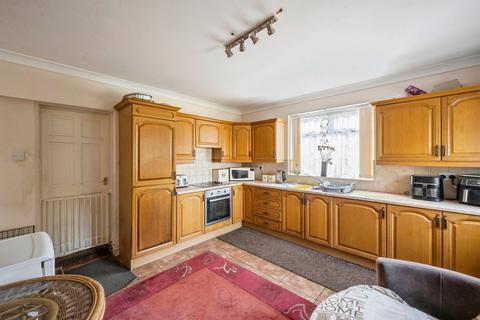 undefined, Southend, Dunscroft, Doncaster