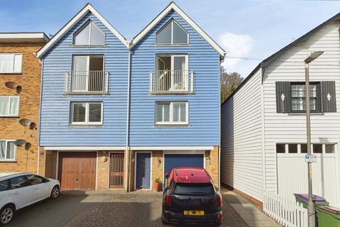 3 bedroom semi-detached house for sale, Wilberforce Road, Sandgate, Folkestone