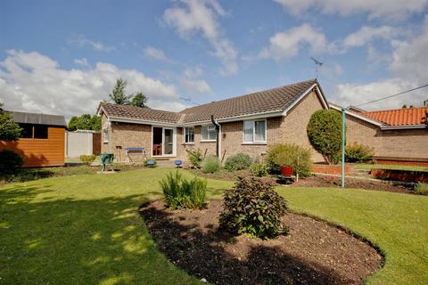 2 bedroom detached bungalow for sale, The Lawns, Anlaby, Hull