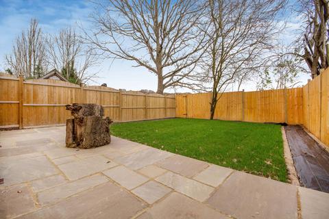 1 bedroom flat for sale, Auckland Road, Crystal Palace, London, SE19