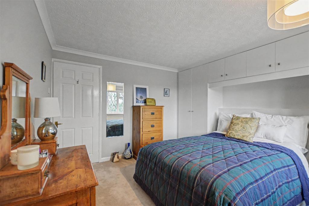Bedroom 1 2.jpeg