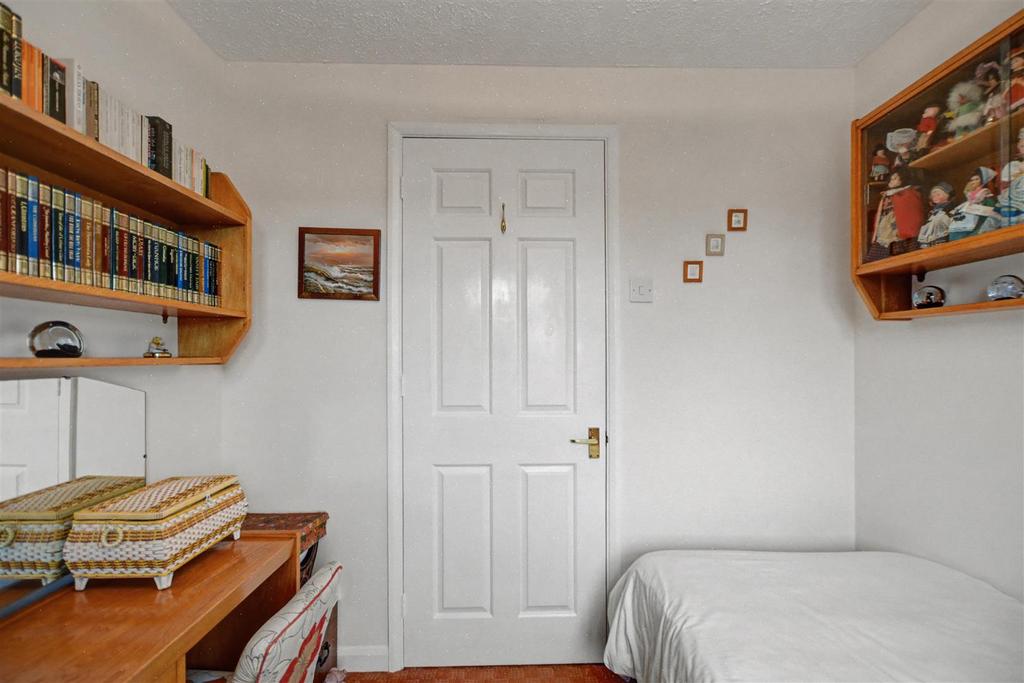 Bedroom 4 2.jpeg