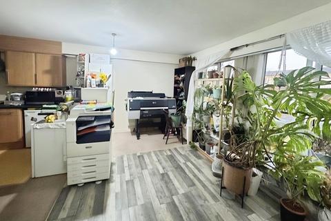 1 bedroom flat for sale, Gilmartin Grove, Kensington, Liverpool, L6