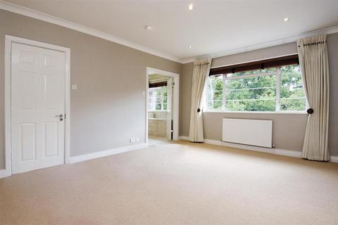 undefined, Spencer Drive, London