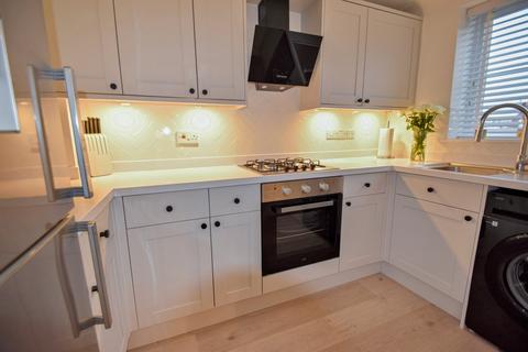 2 bedroom end of terrace house for sale, Shorefields, Rainham, Gillingham, ME8