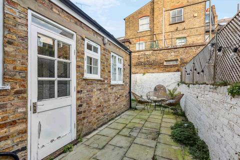2 bedroom terraced house to rent, St Peter's Grove, Hammersmith  W6