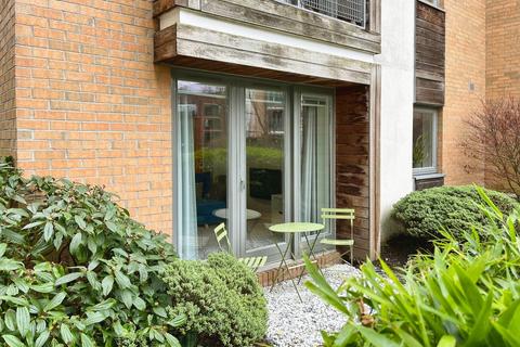 2 bedroom flat for sale - Nell Lane, West Didsbury, Manchester, M20