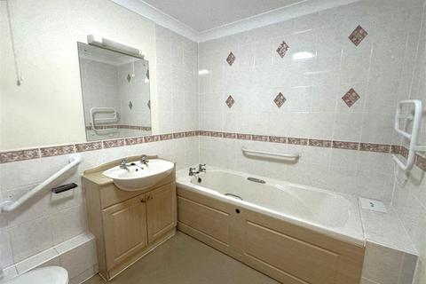 undefined, Windsor Way, Aldershot