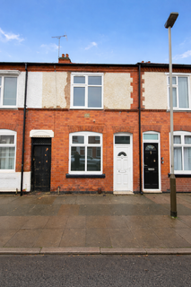 4 bedroom terraced house to rent, Nutfield road, Leicester LE3