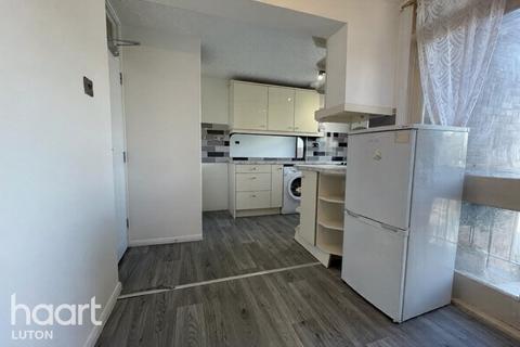 undefined, Duncombe Drive, Dunstable
