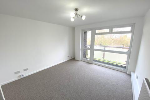 2 bedroom flat to rent, Red Road, Borehamwood
