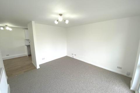 2 bedroom flat to rent, Red Road, Borehamwood