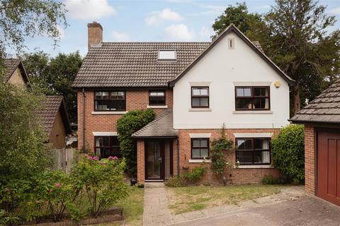 6 bedroom detached house for sale, Howard Place, Reigate