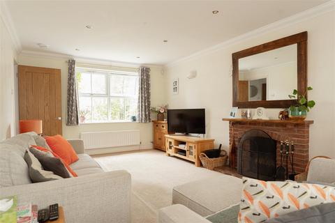 6 bedroom detached house for sale, Howard Place, Reigate