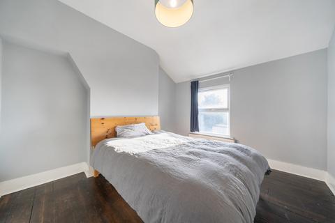 undefined, Croydon Road, London