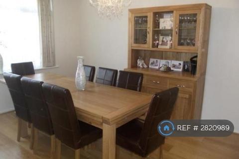 undefined, Amery Gardens, Romford, RM2
