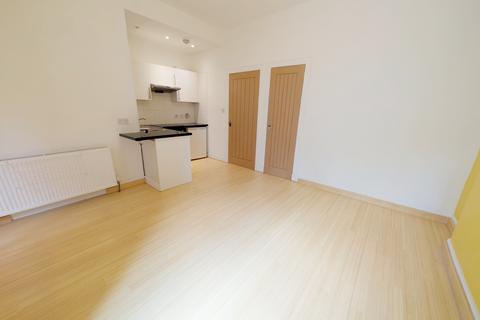 1 bedroom flat to rent, West Bridge Street, Falkirk, FK1