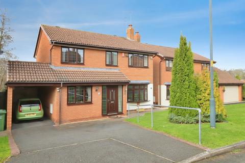 Greenfinch Close, Kidderminster
