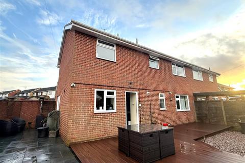 undefined, Vigo Lane, Yateley GU46