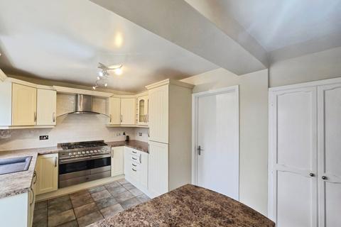 undefined, Vigo Lane, Yateley GU46