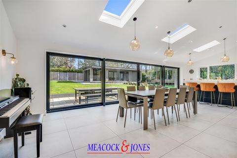 5 bedroom detached house for sale, Silver Birches, Hutton, Brentwood
