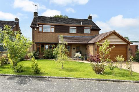 4 bedroom detached house for sale, Park Dingle, Bewdley