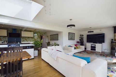 4 bedroom detached house for sale, Park Dingle, Bewdley