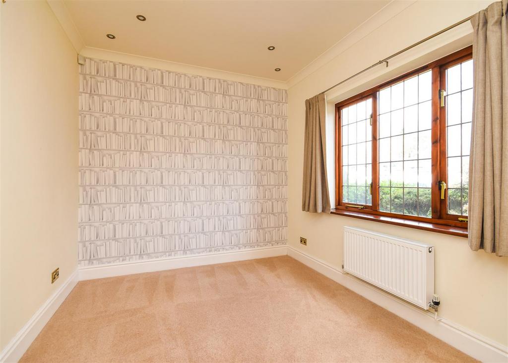 Keepers Lodge - Bedroom 5.jpg