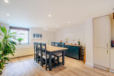 2 bedroom house for sale, Straightsmouth, London