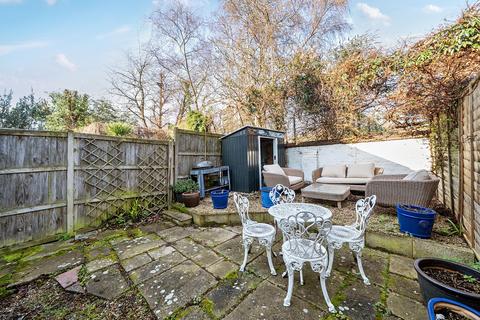 2 bedroom house for sale, Straightsmouth, London