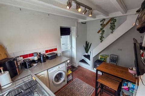 undefined, Heol Llewelyn, Coedpoeth, Wrexham