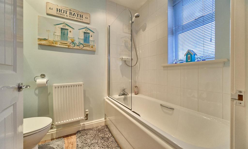 En Suite Bathroom