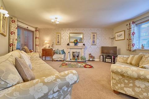 undefined, Blake Close, Hinckley